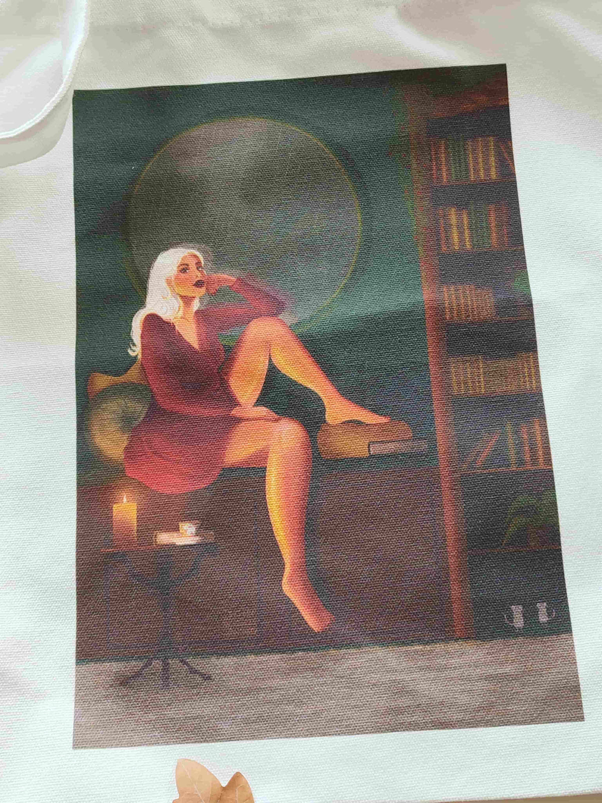 détail de l'illustration Luna imprimée sur totebag en toile