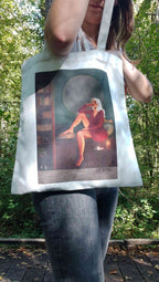 vue totebag impression luna porté et utilisé en ouverture